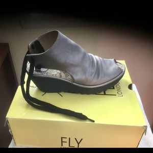 Fly London Sandals. Seize 8. Excellent condition.